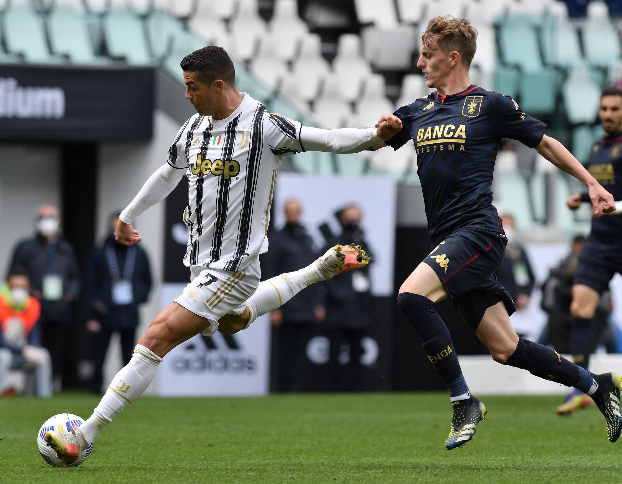 多宝游戏平台 -国际比赛日体能课后，皇家马德里门线救险备战欧超杯，信心回归，身体对抗强度拉满的简单介绍