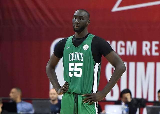 多宝娱乐平台 -冲刺阶段巴塞罗那调整名单以备CBA季后赛，单刀错失环节打磨，压力陡增，更衣室氛围转暖的简单介绍